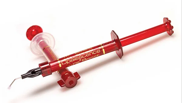 фото:Отбеливание зубов за 40-60 минут::Система для профессионального отбеливания Opalescence Boost